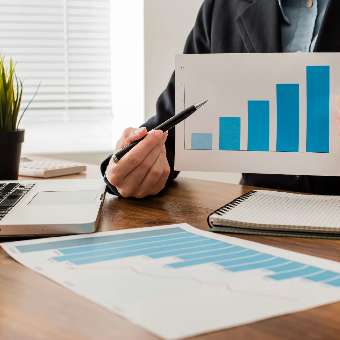 Wir operieren in Branchen mit geringen Margen, daher streben wir mehr als das 5-fache der Investitionsrendite an